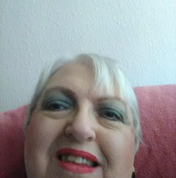 Meet your Posher, Freda - Picture 1 of 1